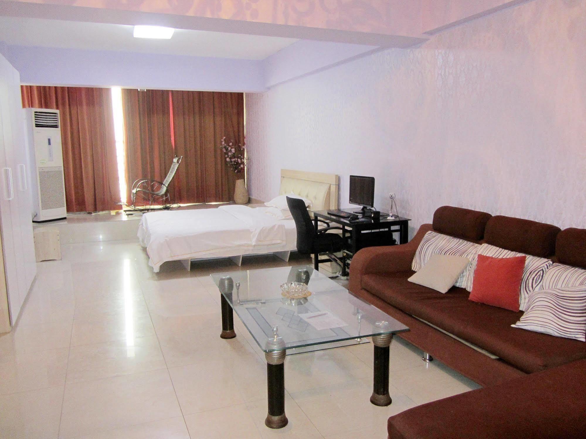 Taohuayuan Apartment Hotel หนานหนิง ภายนอก รูปภาพ